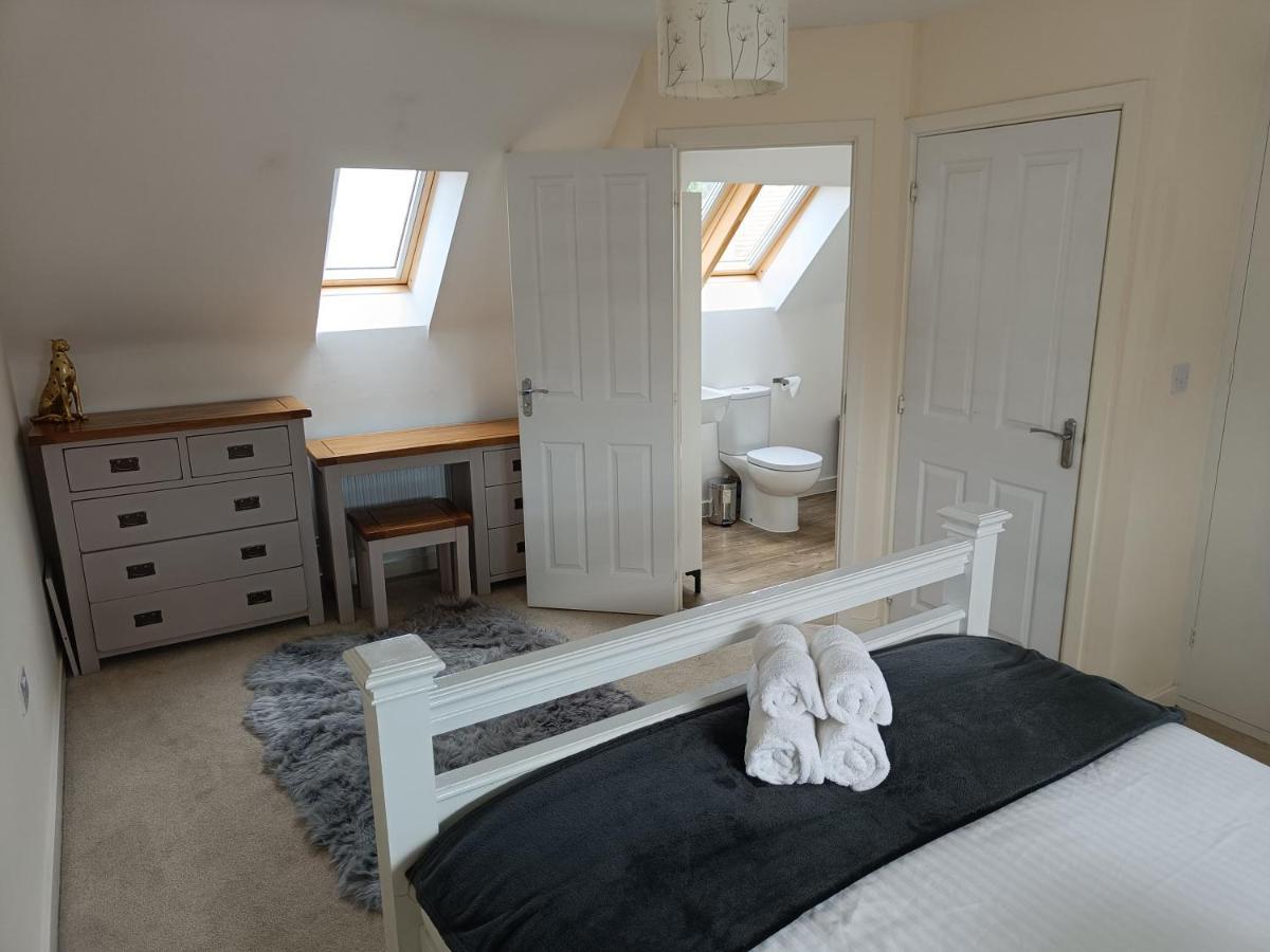 3 Bedroom Townhouse Near Bicester Village المظهر الخارجي الصورة