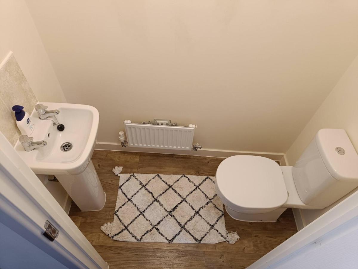 3 Bedroom Townhouse Near Bicester Village المظهر الخارجي الصورة